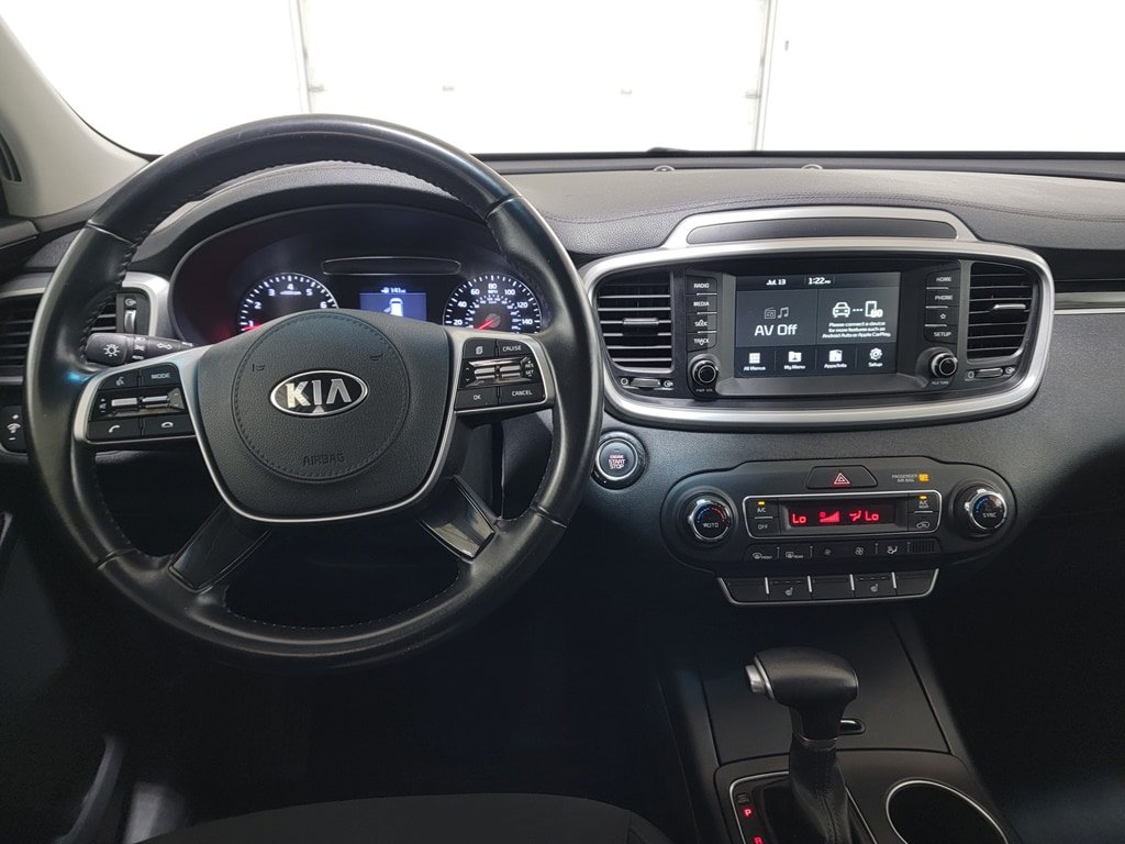 Used 2020 Kia Sorento S FWD image 12