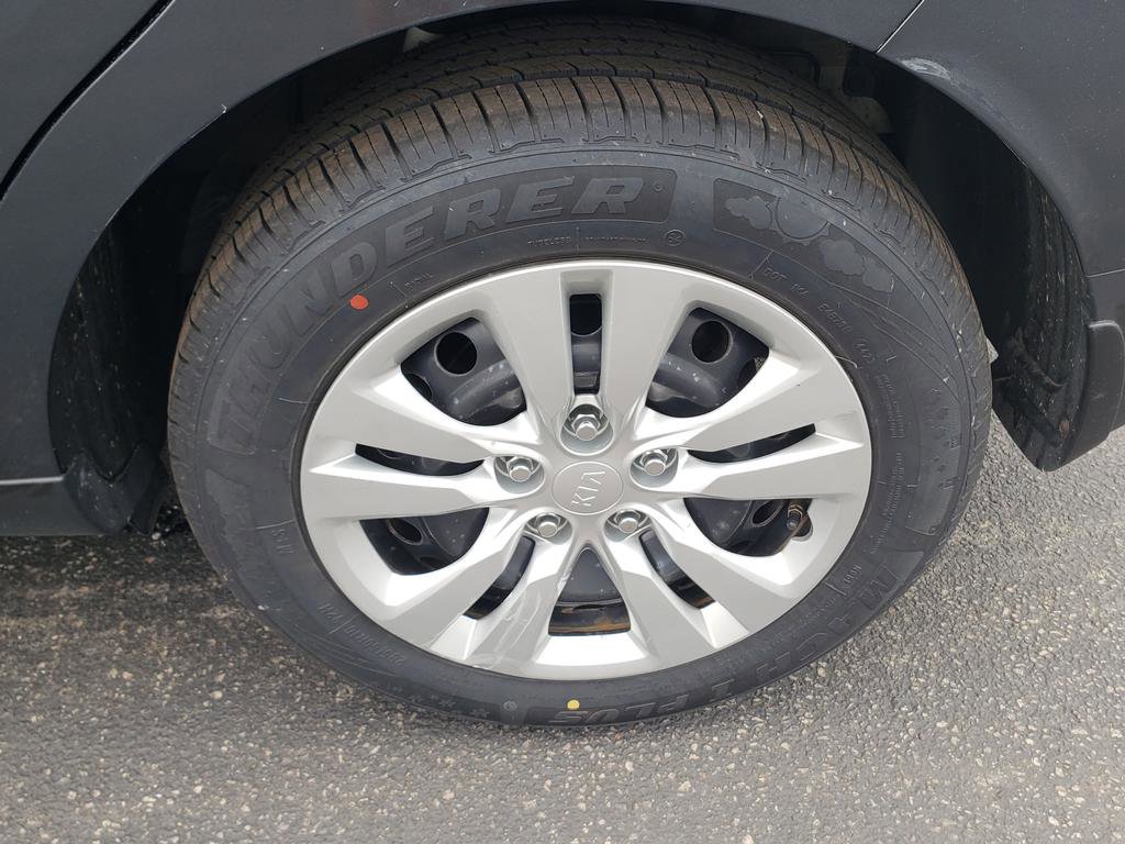 Used 2020 Kia Soul LX image 27