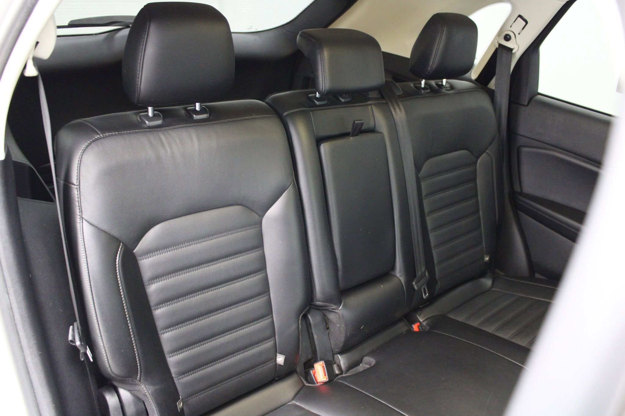 Used 2015 Ford Edge SEL w/ Equipment Group 201A AWD/4WD image 26