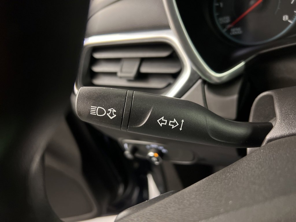 Used 2018 Chevrolet Equinox LT image 18