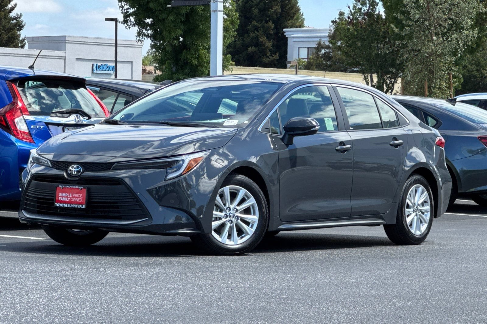 New 2026 Toyota Corolla XLE FWD video 2