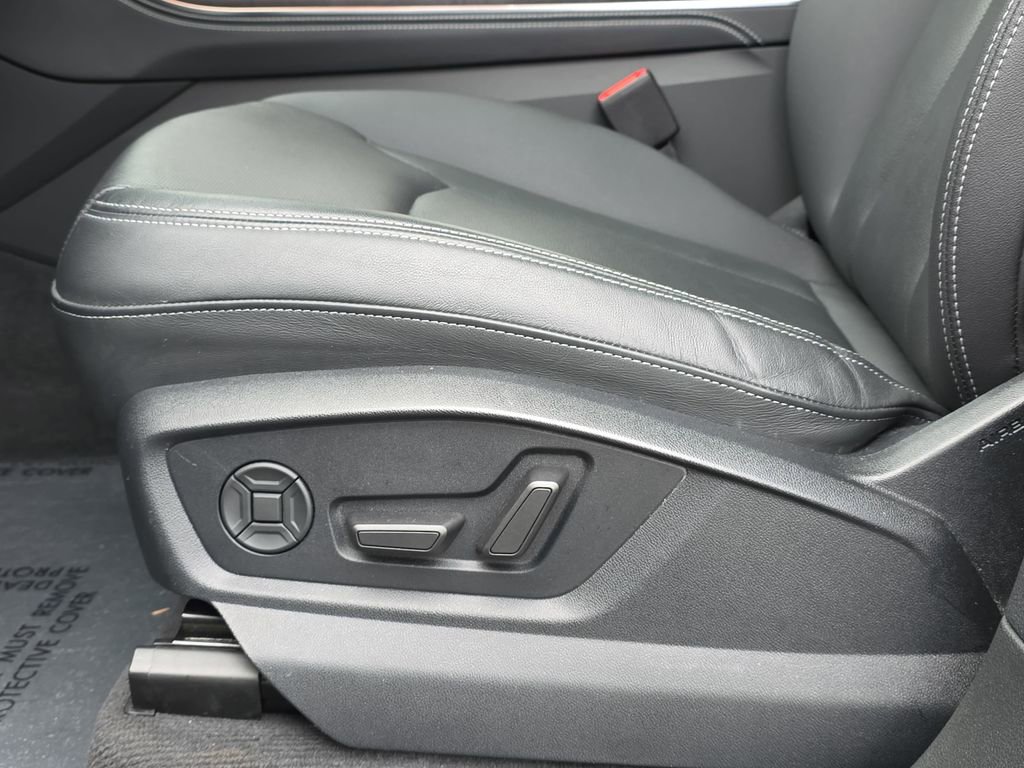 Used 2023 Audi Q8 Premium Plus w/ Premium Plus Package image 33