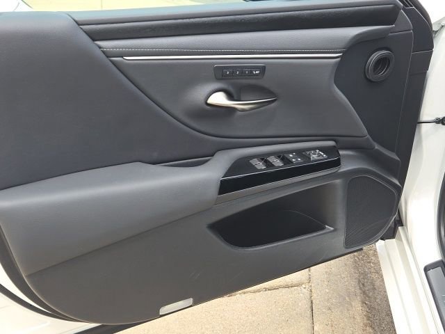Certified 2024 Lexus ES 350 w/ Premium Package FWD image 10