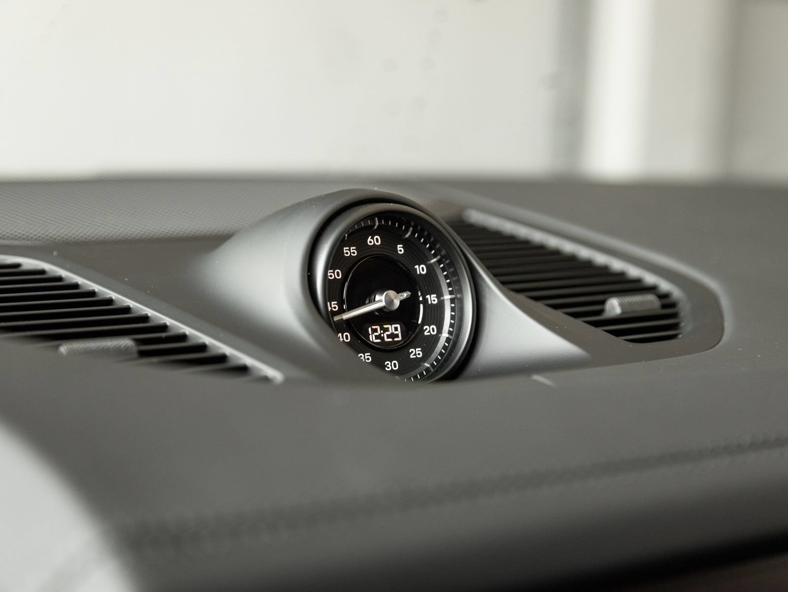 New 2026 Porsche Cayenne S AWD/4WD image 25
