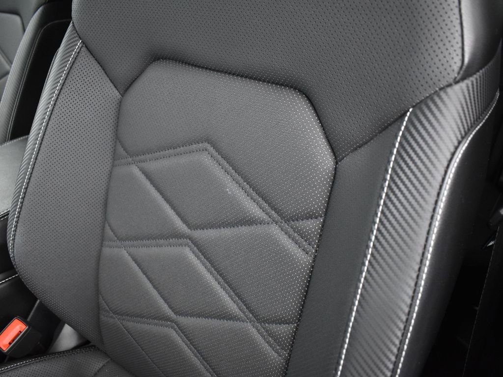 Used 2024 Volkswagen Atlas Cross Sport SE image 14