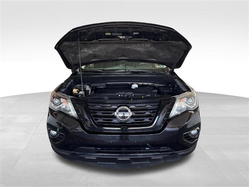 Used 2018 Nissan Pathfinder SL w/ Midnight Edition Package FWD image 11