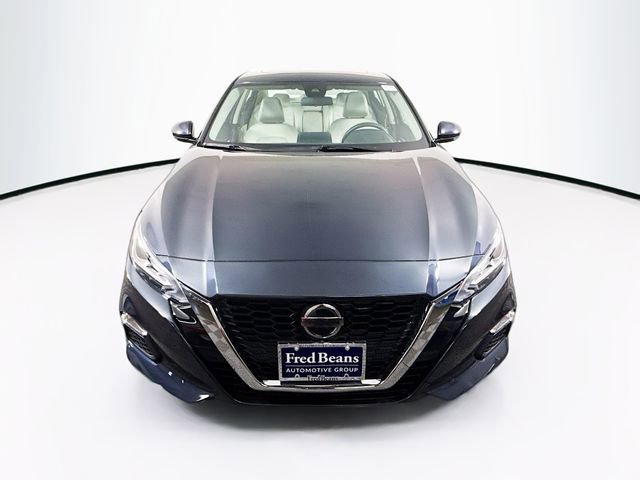 Certified 2022 Nissan Altima 2.5 SV w/ SV Premium Package image 2