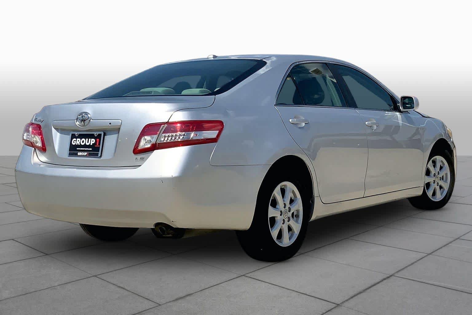 Used 2011 Toyota Camry LE w/ LE Extra-Value Pkg FWD image 12