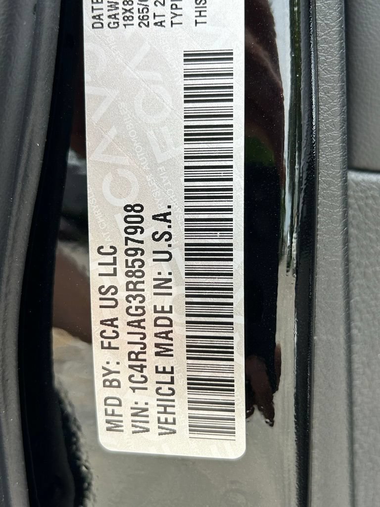 New 2024 Jeep Grand Cherokee L Laredo RWD image 42