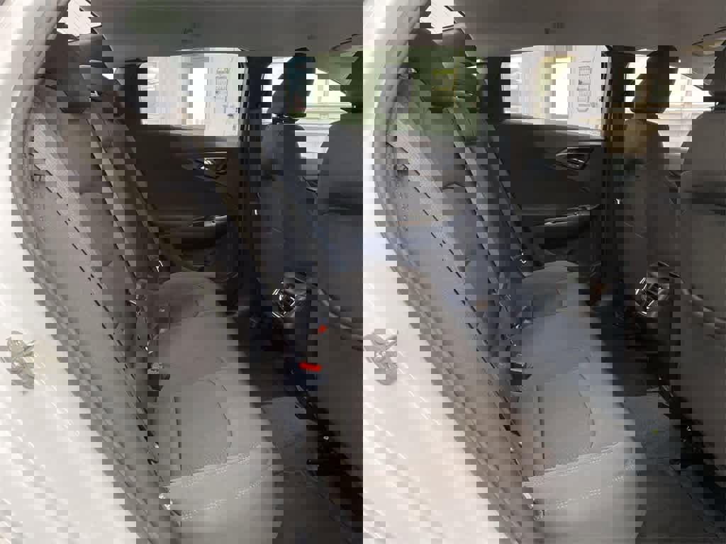 Used 2023 Chevrolet Malibu LT image 19