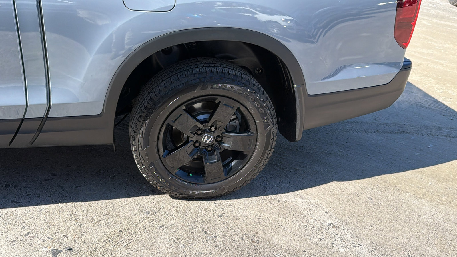 Used 2024 Honda Ridgeline Black Edition image 13