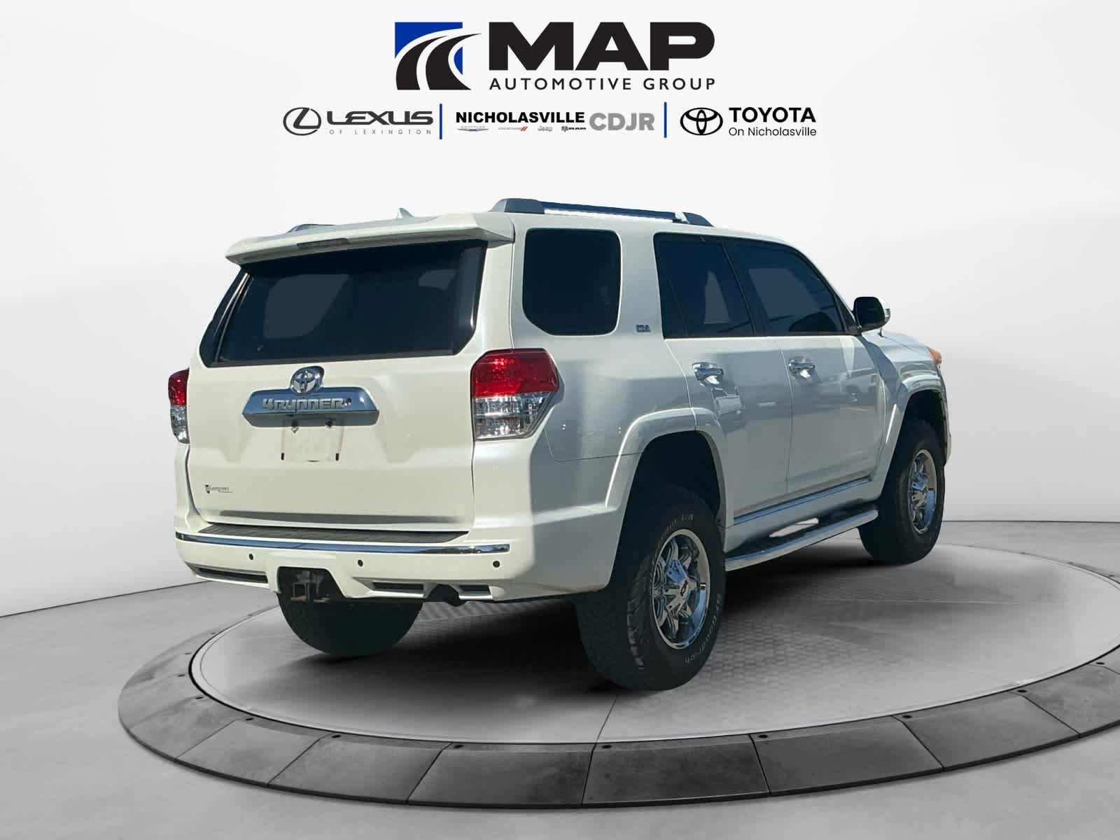 Used 2012 Toyota 4Runner SR5 w/ Convenience Pkg AWD/4WD image 5