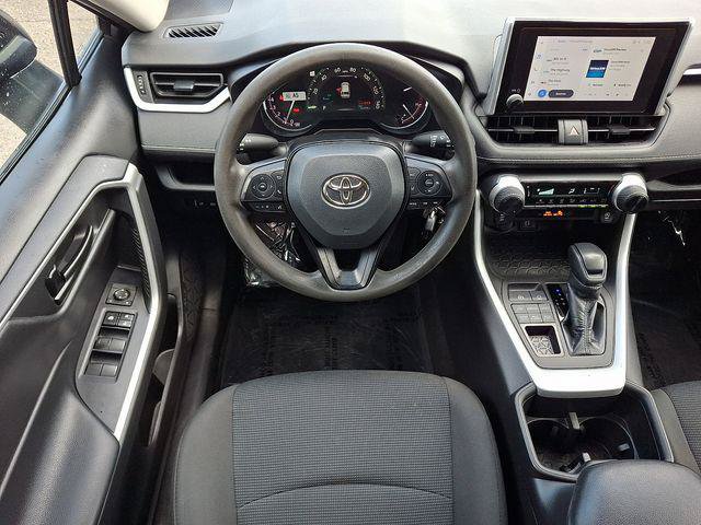 Certified 2023 Toyota RAV4 LE AWD/4WD image 7