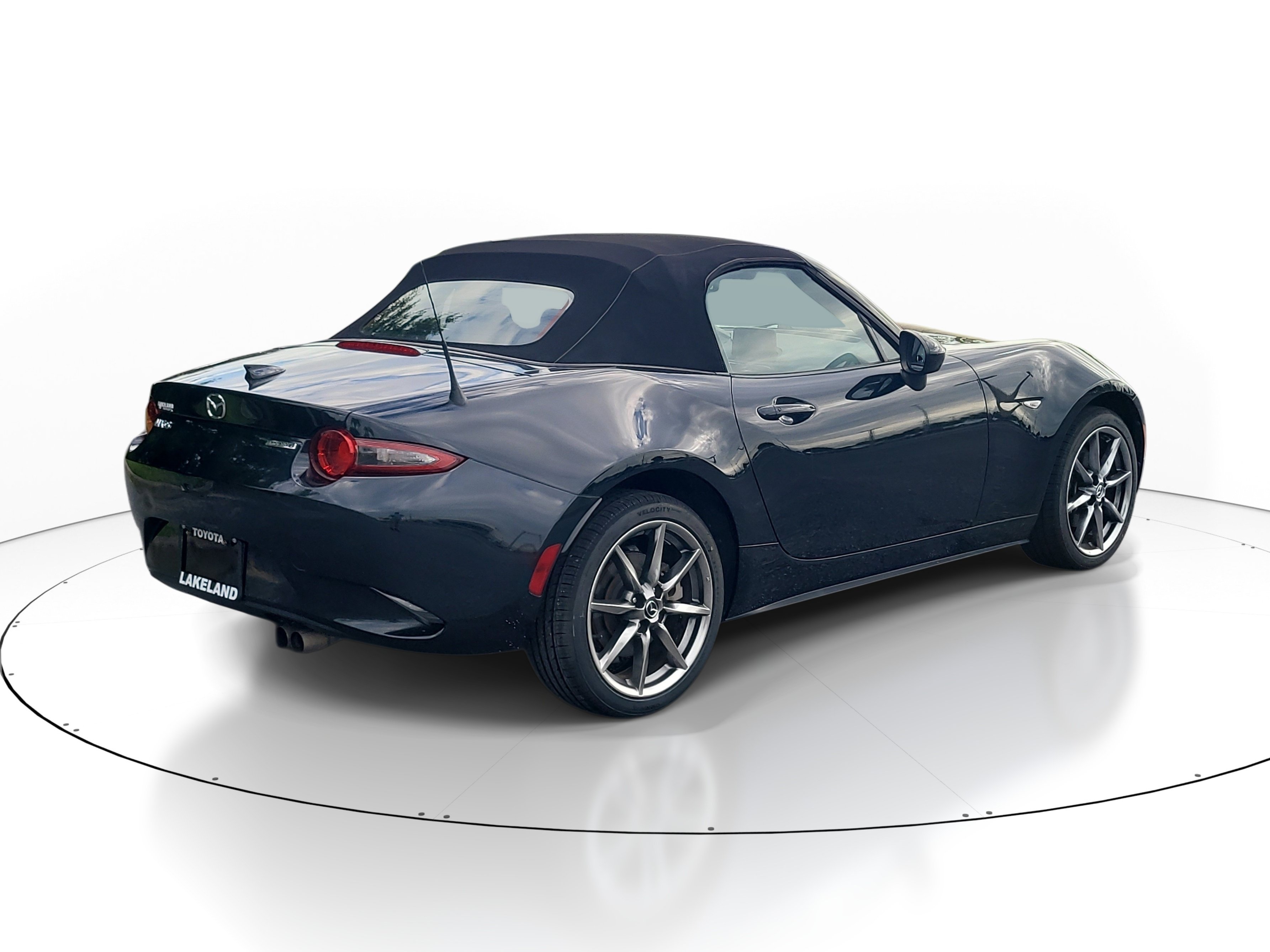 Used 2023 MAZDA MX-5 Miata Grand Touring RWD image 7