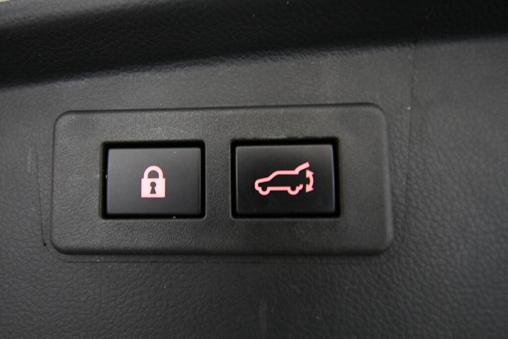 Used 2023 Subaru Outback Onyx Edition AWD/4WD image 22