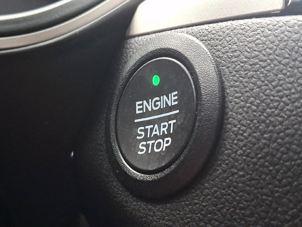 Used 2022 Ford Escape SE w/ SE Sport Appearance Package AWD/4WD image 24