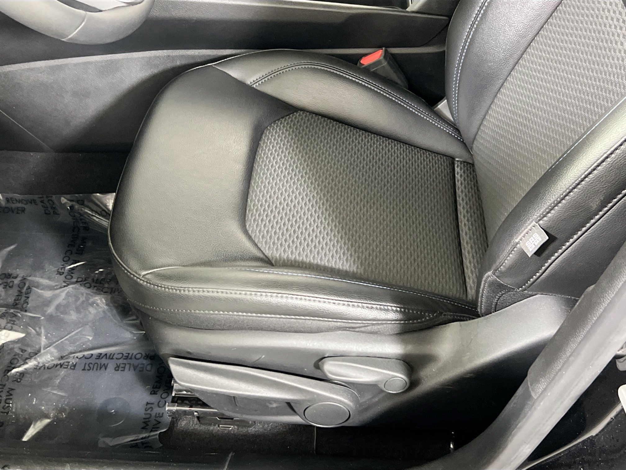 Used 2022 Jeep Compass Latitude AWD/4WD image 18