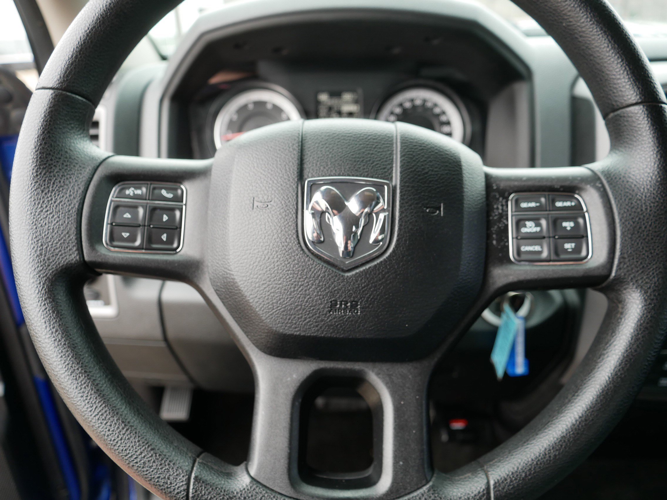 Used 2015 RAM 1500 Express image 25