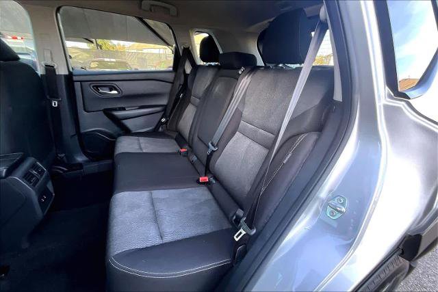 Certified 2025 Nissan Rogue SV image 18