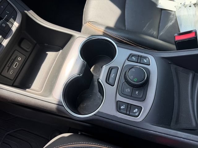 Used 2024 GMC Terrain AT4 w/ Infotainment Package II AWD/4WD image 15
