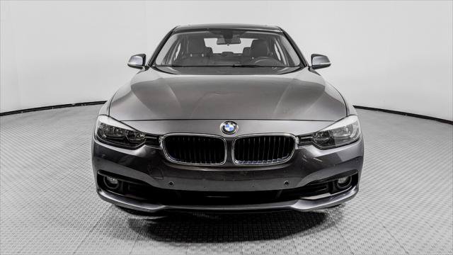 Used 2016 BMW 320i xDrive Sedan AWD/4WD image 12