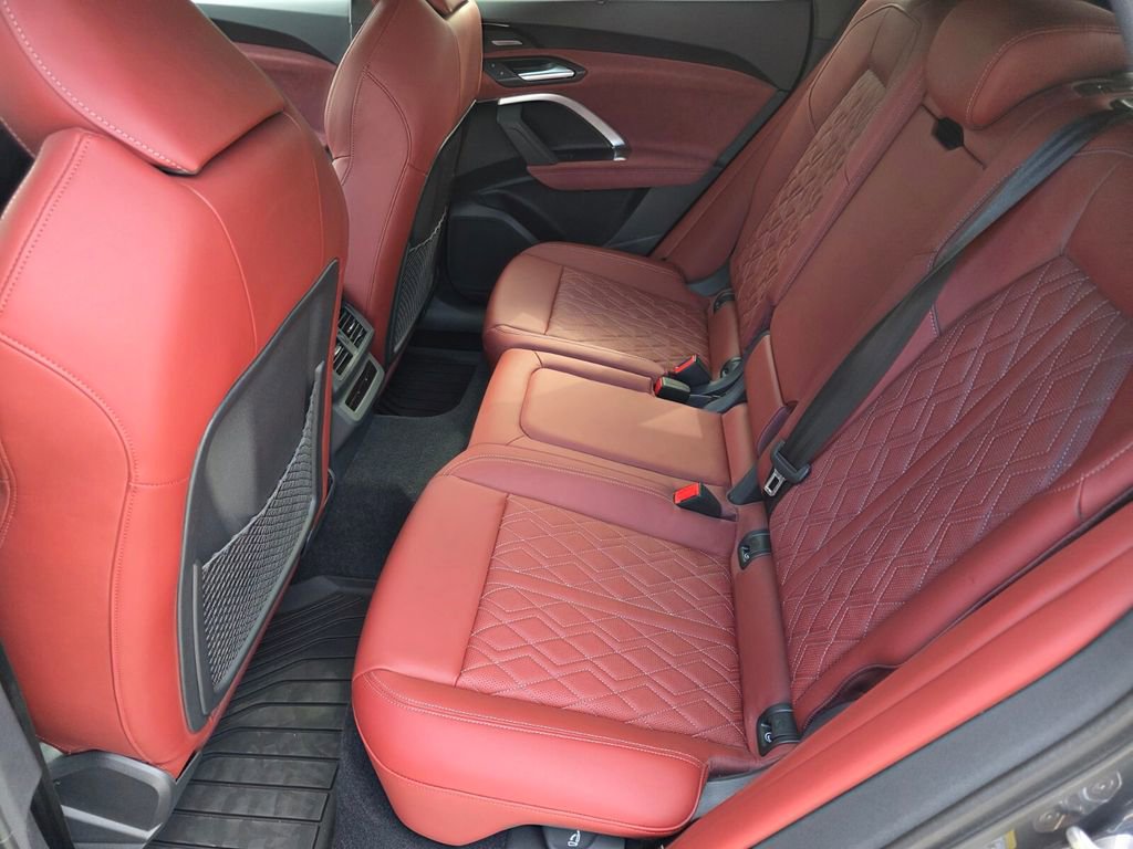 Used 2025 Audi SQ5 Premium Plus image 15