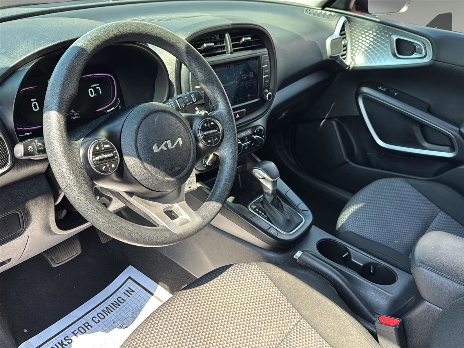 Used 2024 Kia Soul LX w/ Option Group 015 FWD image 14