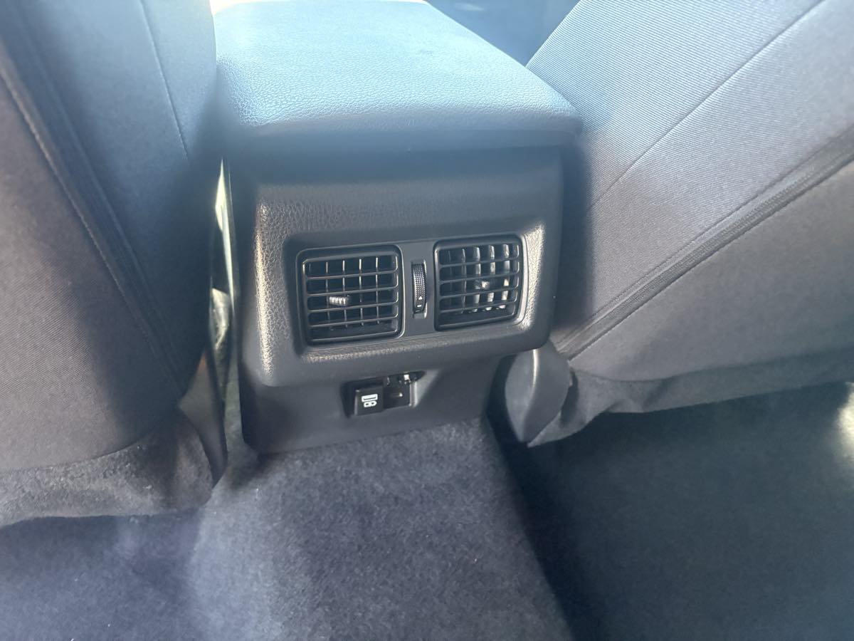 Used 2025 Toyota Camry LE FWD image 14