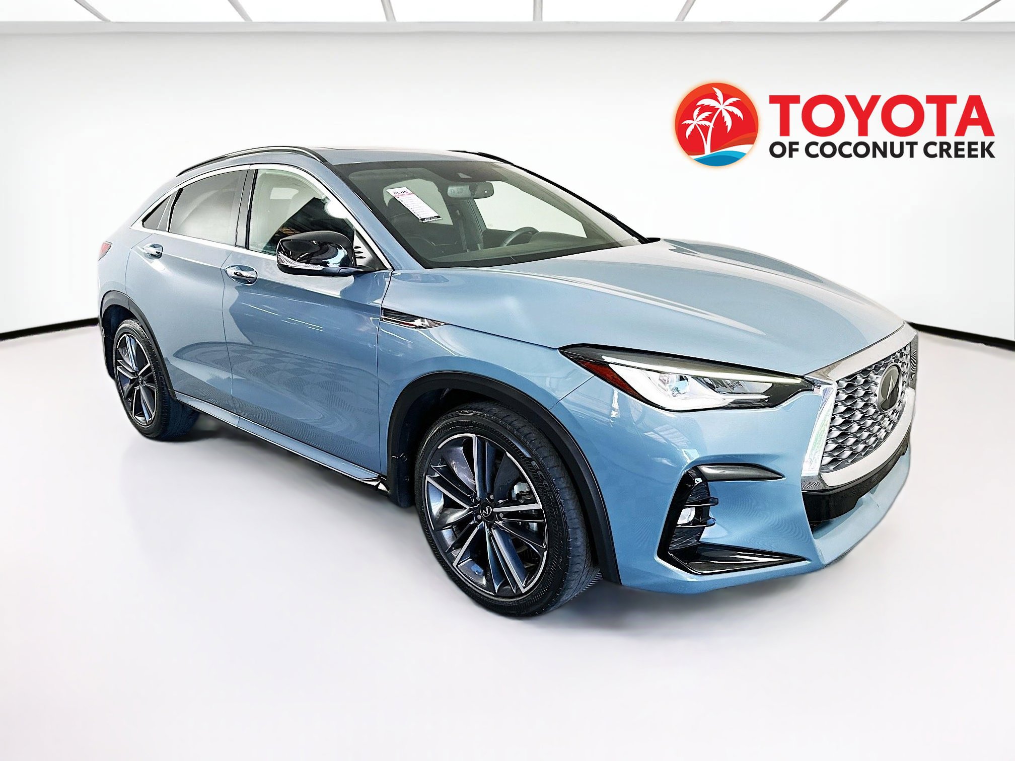 Used 2023 INFINITI QX55 Luxe w/ Cargo Package image 1