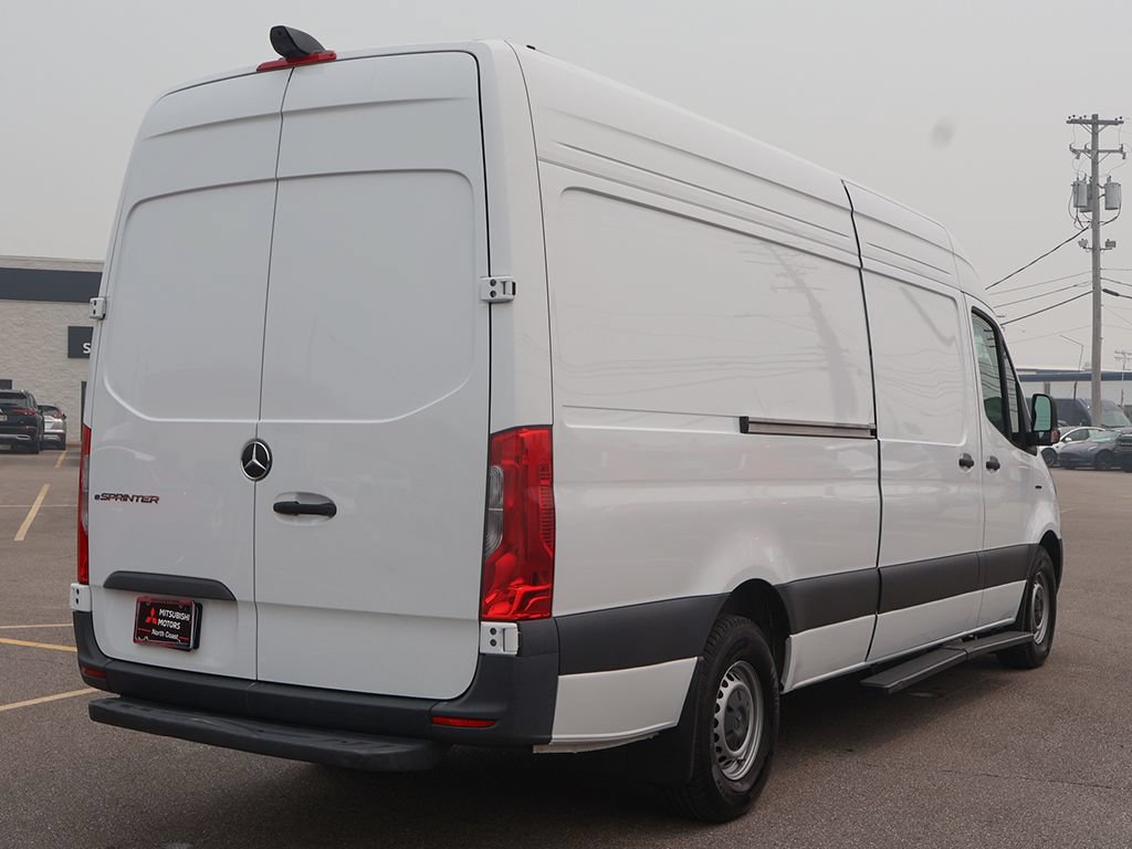 Used 2024 Mercedes-Benz eSprinter 170 Cargo image 7