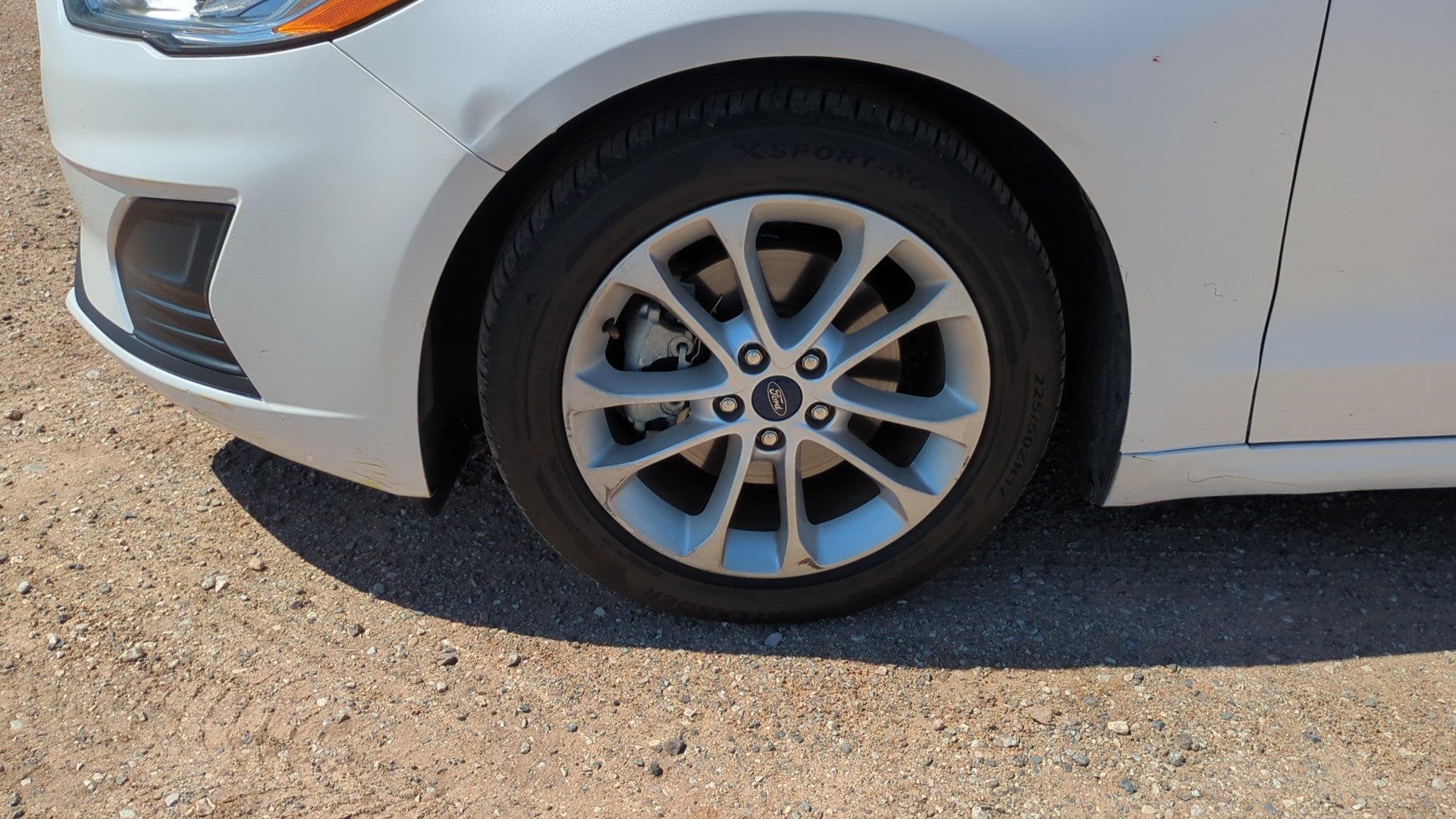 Used 2020 Ford Fusion SE FWD image 10