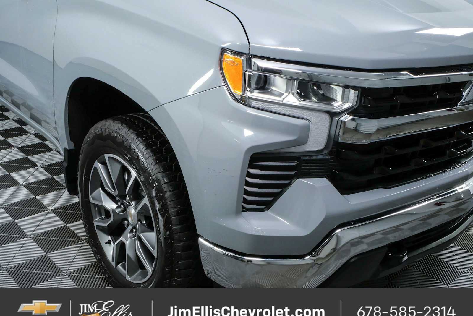 Certified 2024 Chevrolet Silverado 1500 LT AWD/4WD image 32