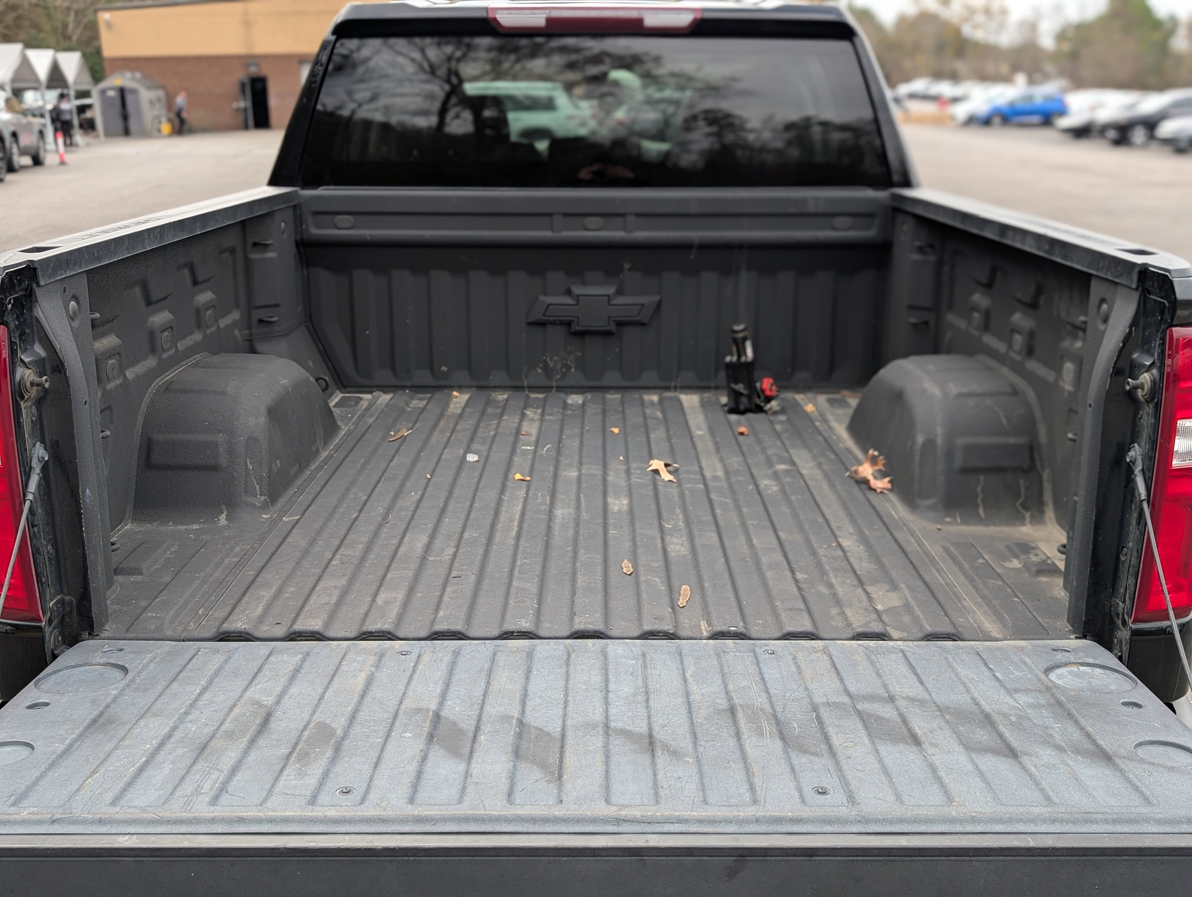 Used 2022 Chevrolet Silverado 1500 Custom w/ Rally Edition image 18