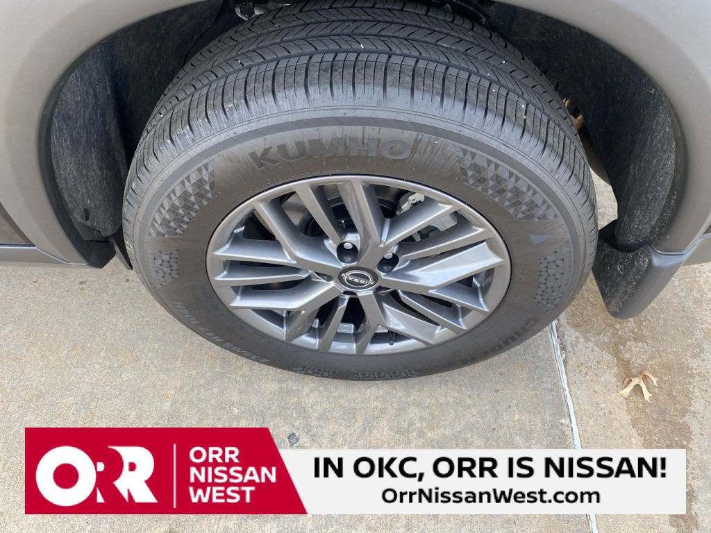 Used 2026 Nissan Rogue S image 9