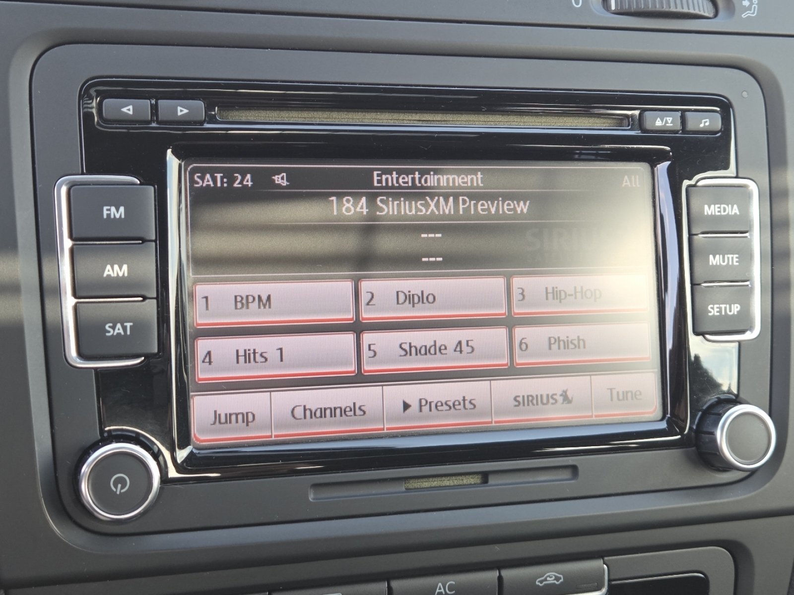 Used 2011 Volkswagen GTI 2-Door FWD image 8