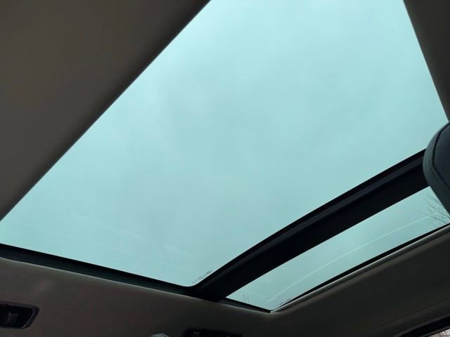 Used 2023 Land Rover Range Rover SE image 13