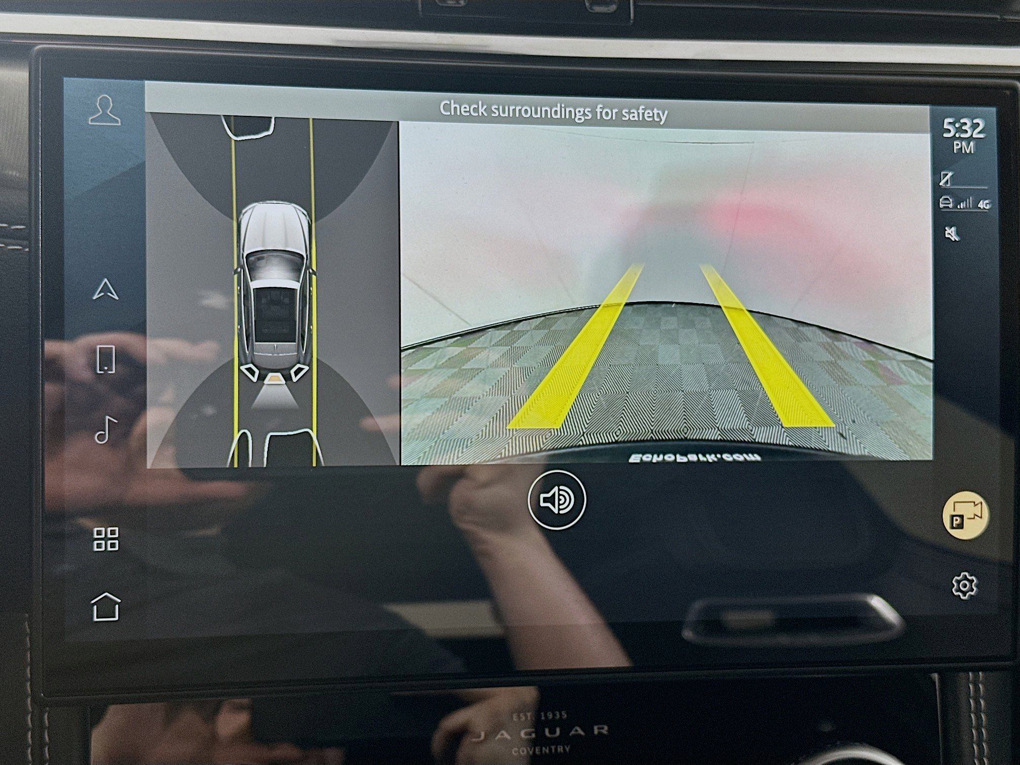 Used 2025 Jaguar F-PACE R-Dynamic S image 23