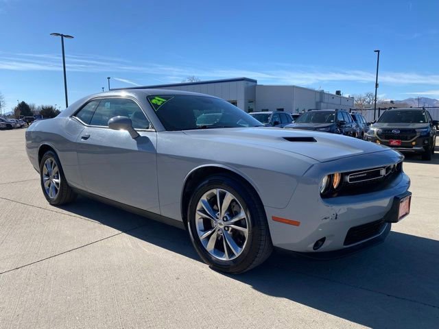 Used 2021 Dodge Challenger SXT image 7