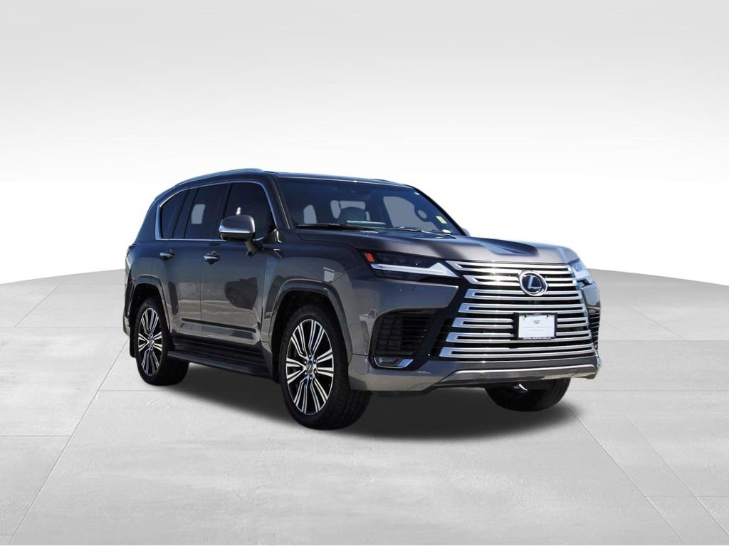 Used 2023 Lexus LX 600 4WD w/ Accessory Package (Z1)