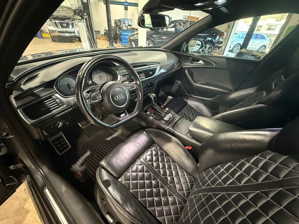 Used 2017 Audi S6 Premium Plus w/ S6 Sport Package image 16