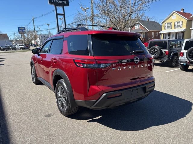 Used 2022 Nissan Pathfinder SV image 8