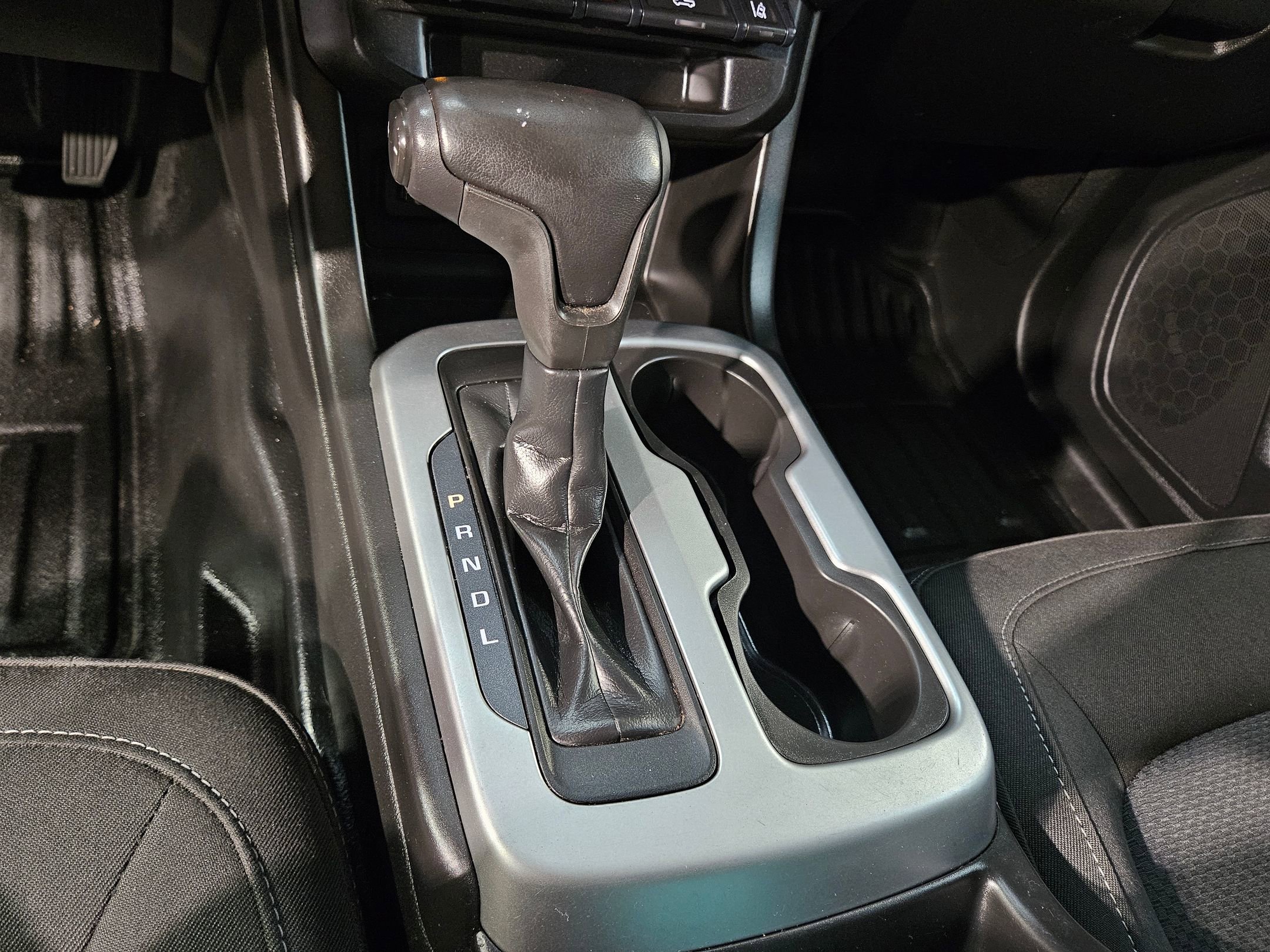 Used 2020 Chevrolet Colorado LT w/ Safety Package image 22