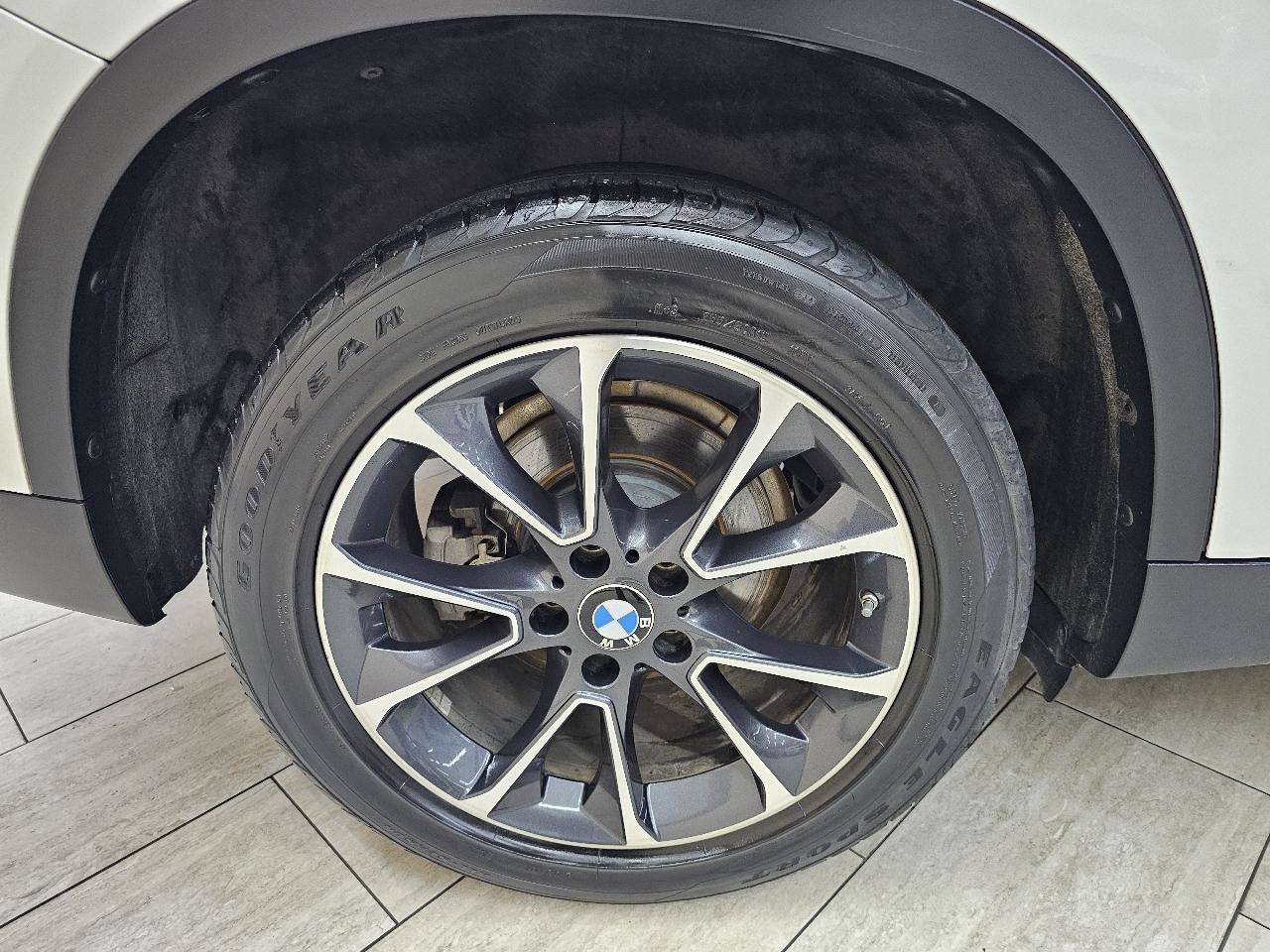 Used 2018 BMW X5 xDrive35i w/ M Sport Package AWD/4WD image 43