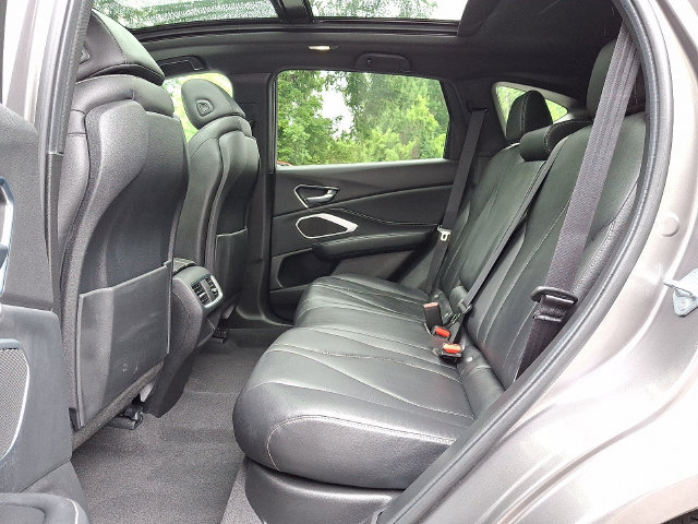 Used 2025 Acura RDX SH-AWD image 10