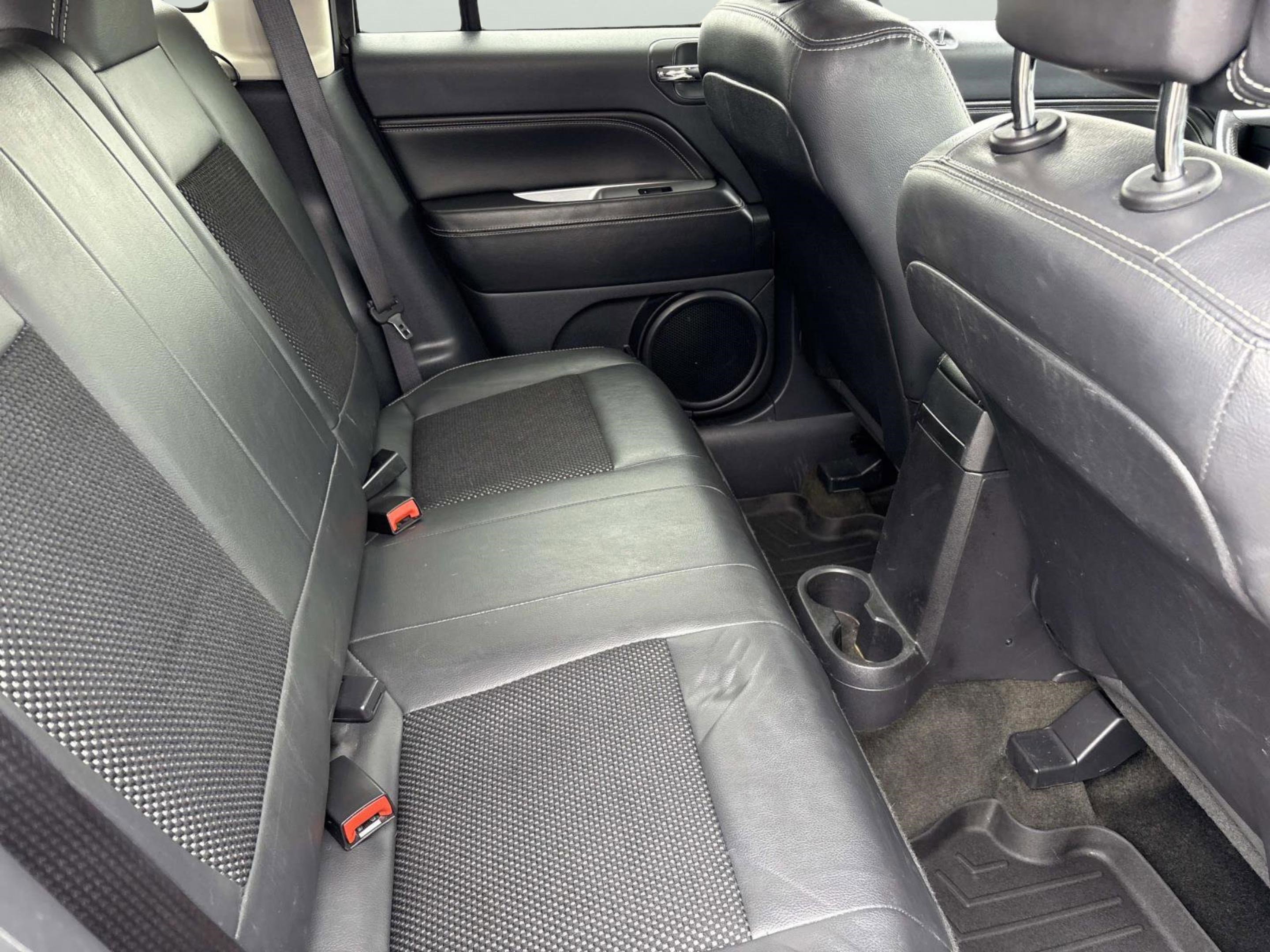 Used 2016 Jeep Compass Latitude image 20