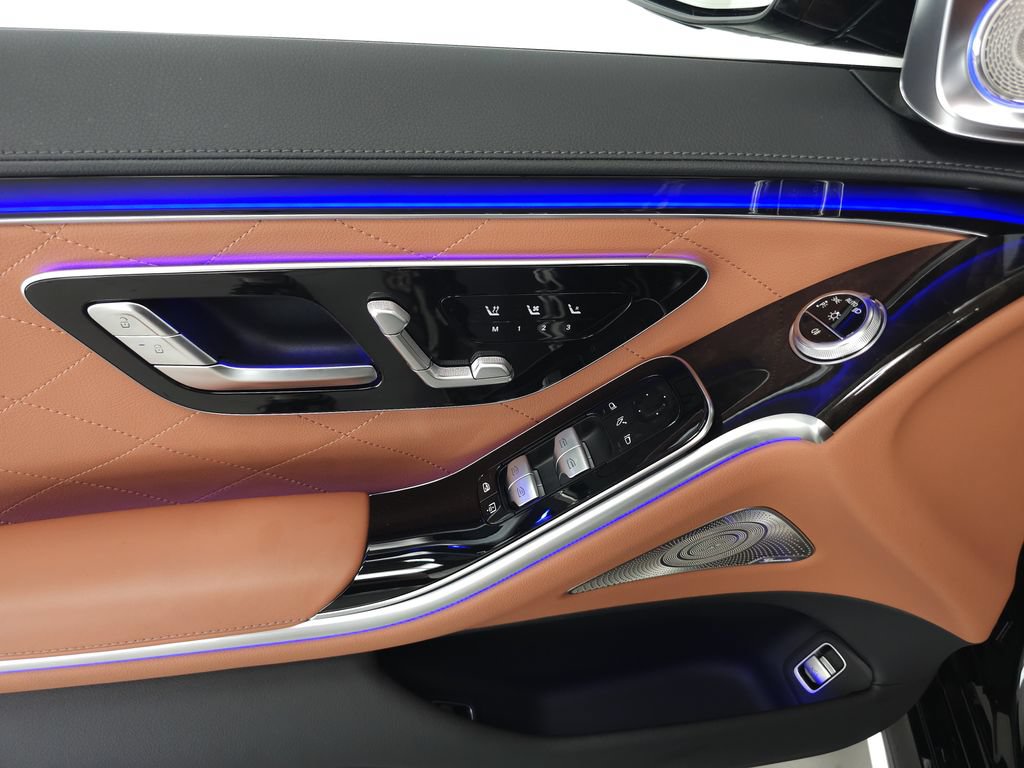 Certified 2025 Mercedes-Benz S 580e 4MATIC Sedan image 6