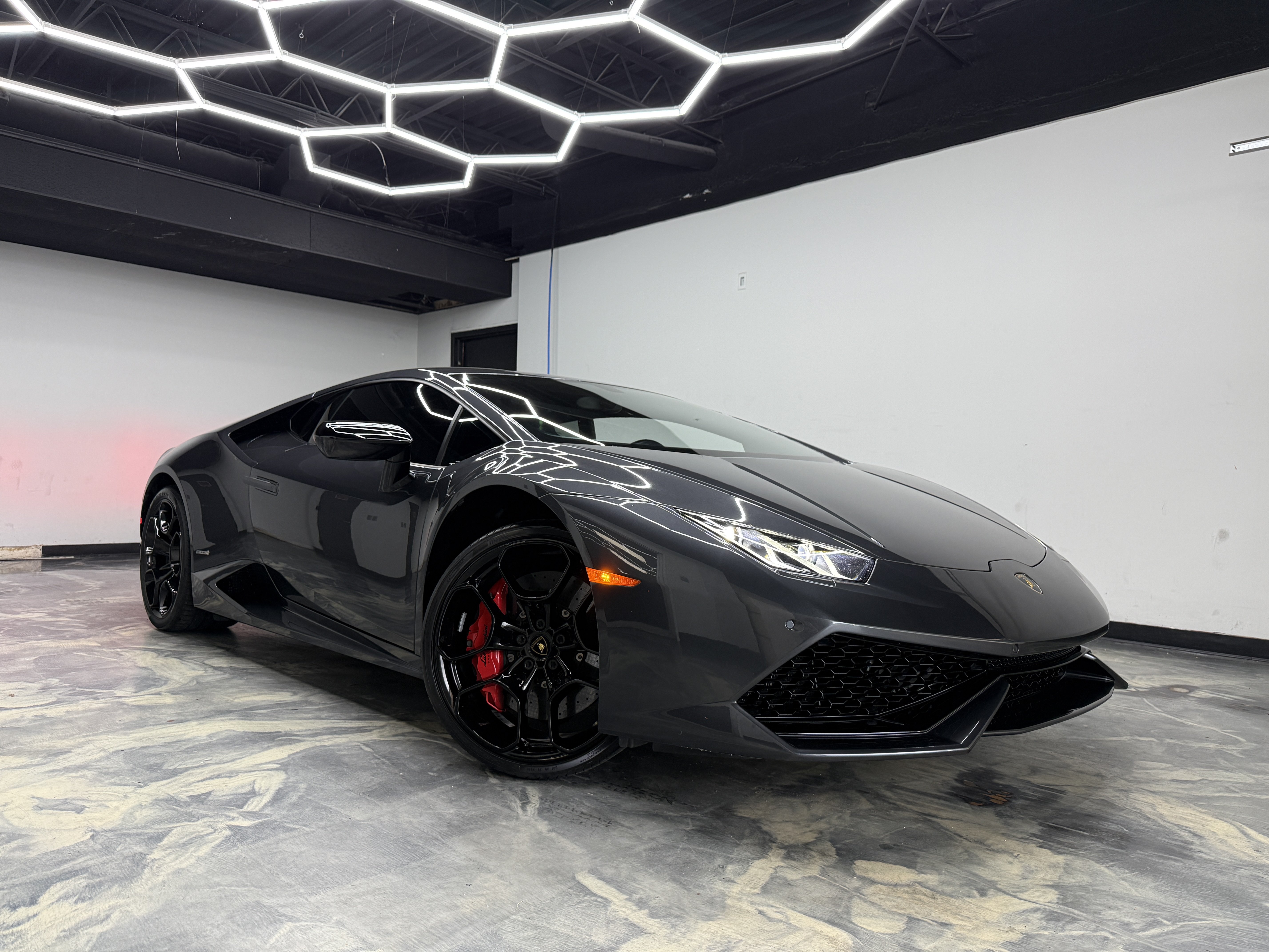 Used 2017 Lamborghini Huracan LP 610-4 AWD/4WD image 7