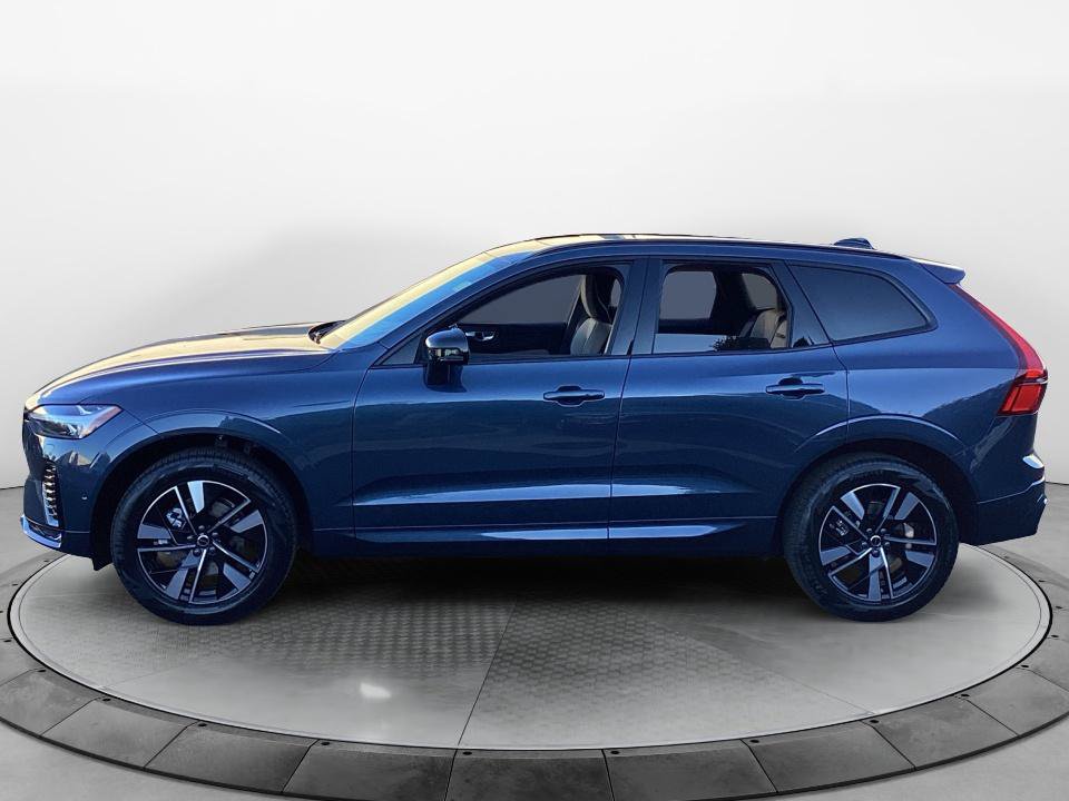 New 2027 Volvo XC60 B5 Plus AWD/4WD image 4