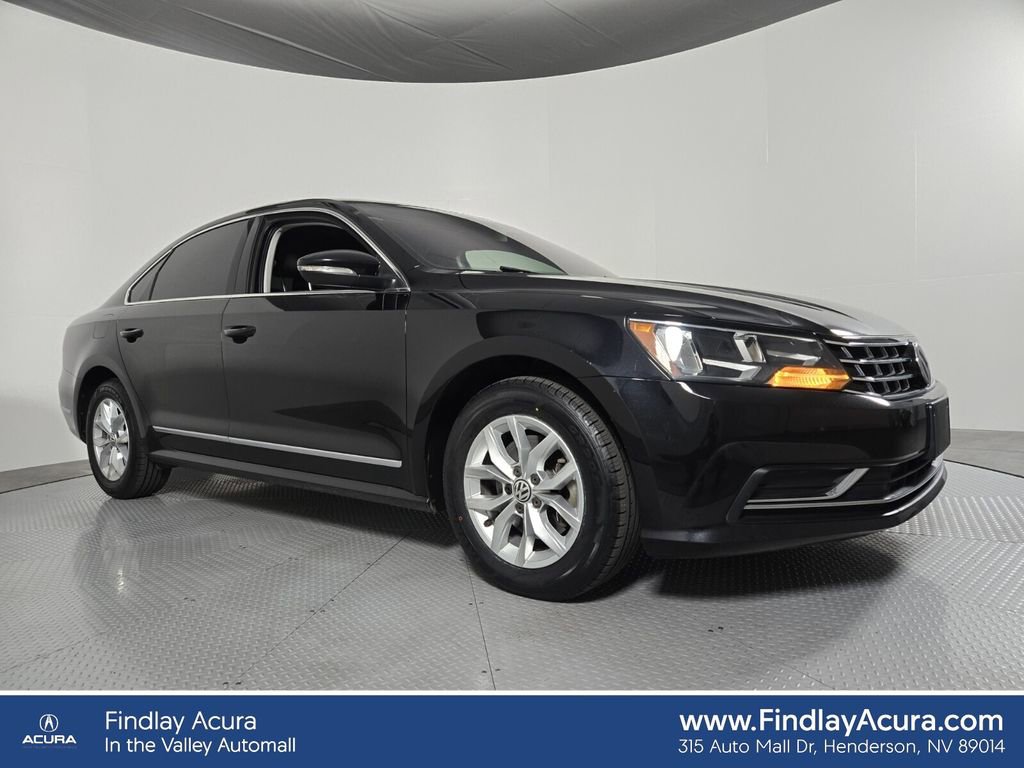 Used 2017 Volkswagen Passat 1.8T S image 1