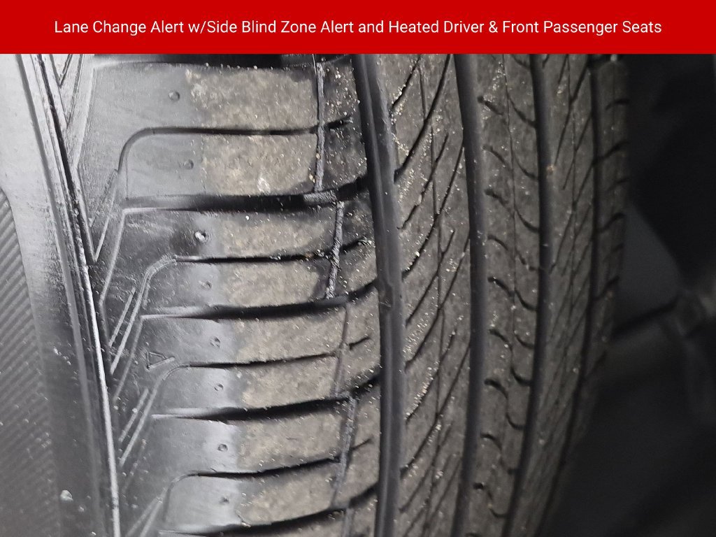Certified 2024 Chevrolet Trax LS w/ LS Convenience Package FWD image 12